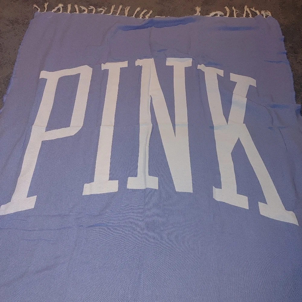 Victoria's Secret Cream and Red Retro Tote And Blanket Bundle.